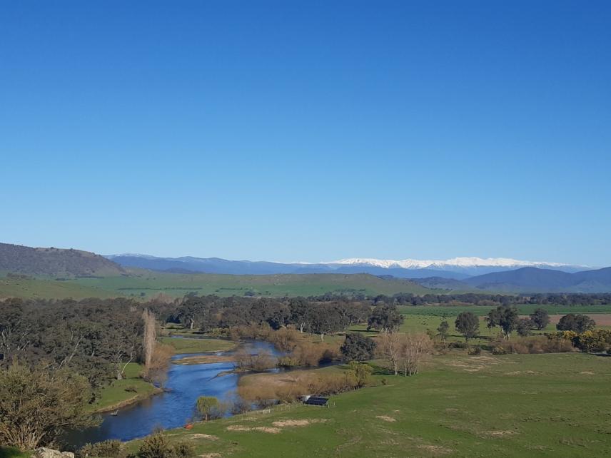 Confluence of Murray River and Jerimal Creek, September 2019.